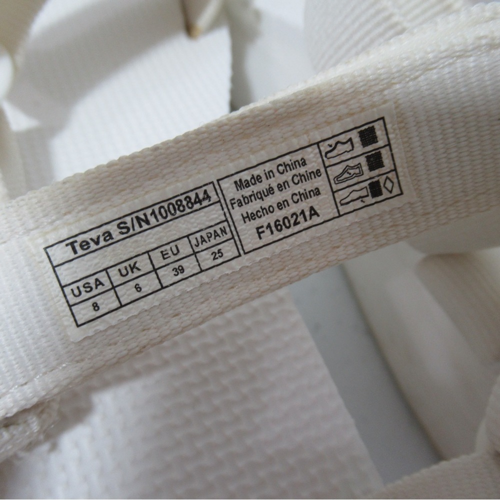 Teva Y2K White Flatform Universal Sandals Size 8 - Picture 14 of 16